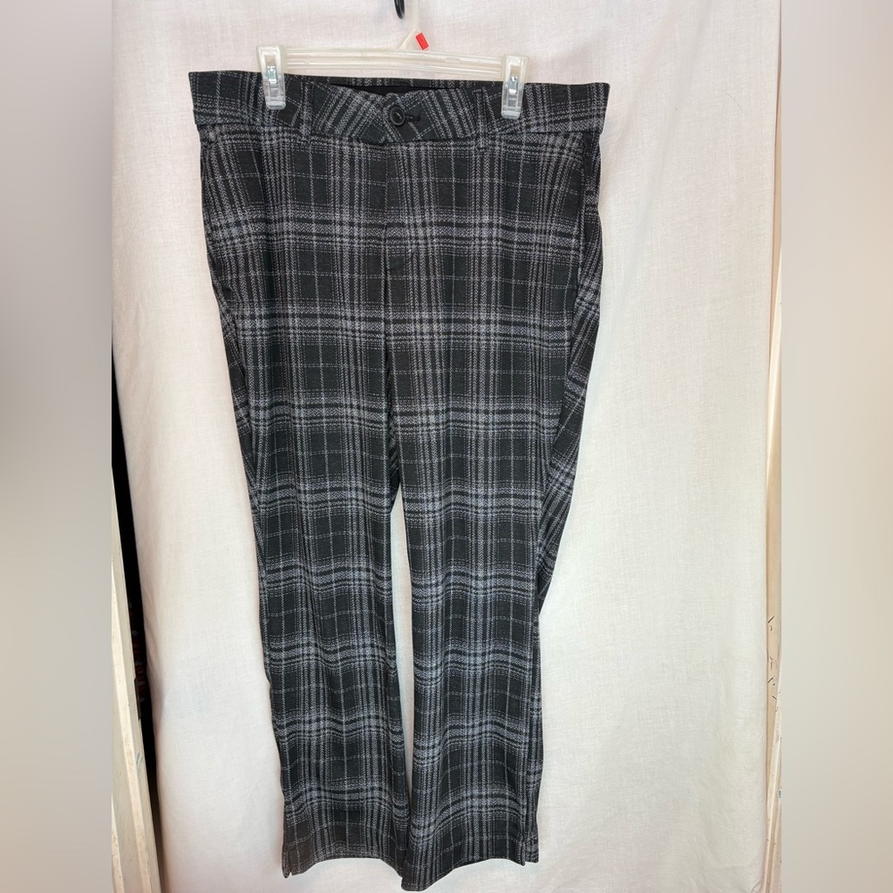 Lee Women's 16w M Regular Fit Straight Knit Pants Black Gray Plaid